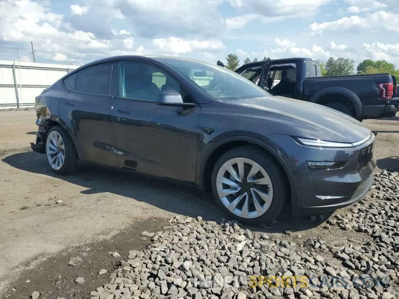 4 fotografías del automóvil dañado 7SAYGDEEXTA388578 TESLA MODEL Y 2026