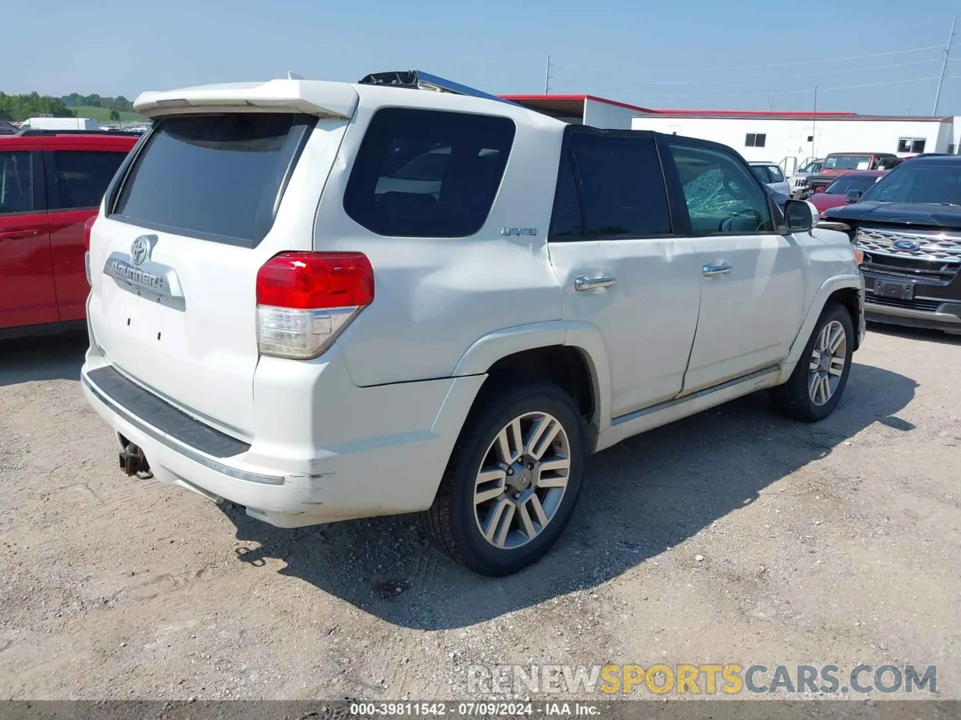 4 fotografías del automóvil dañado JTEBU5JR0D5115273 TOYOTA 4RUNNER 2013