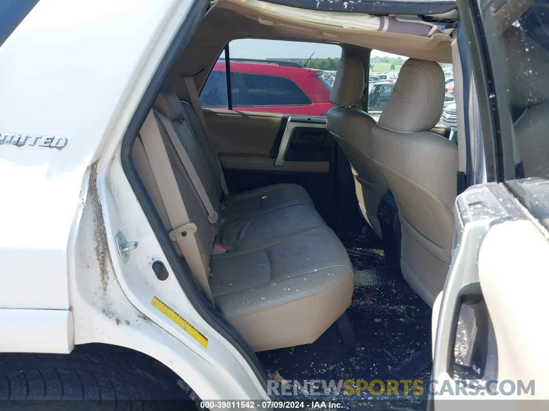 8 fotografías del automóvil dañado JTEBU5JR0D5115273 TOYOTA 4RUNNER 2013
