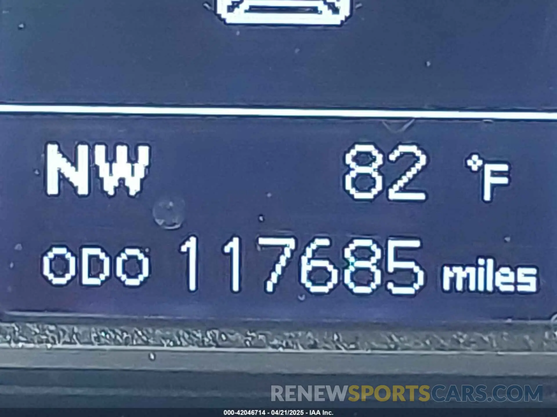 16 fotografías del automóvil dañado JTEBU5JR0K5606293 TOYOTA 4RUNNER 2019