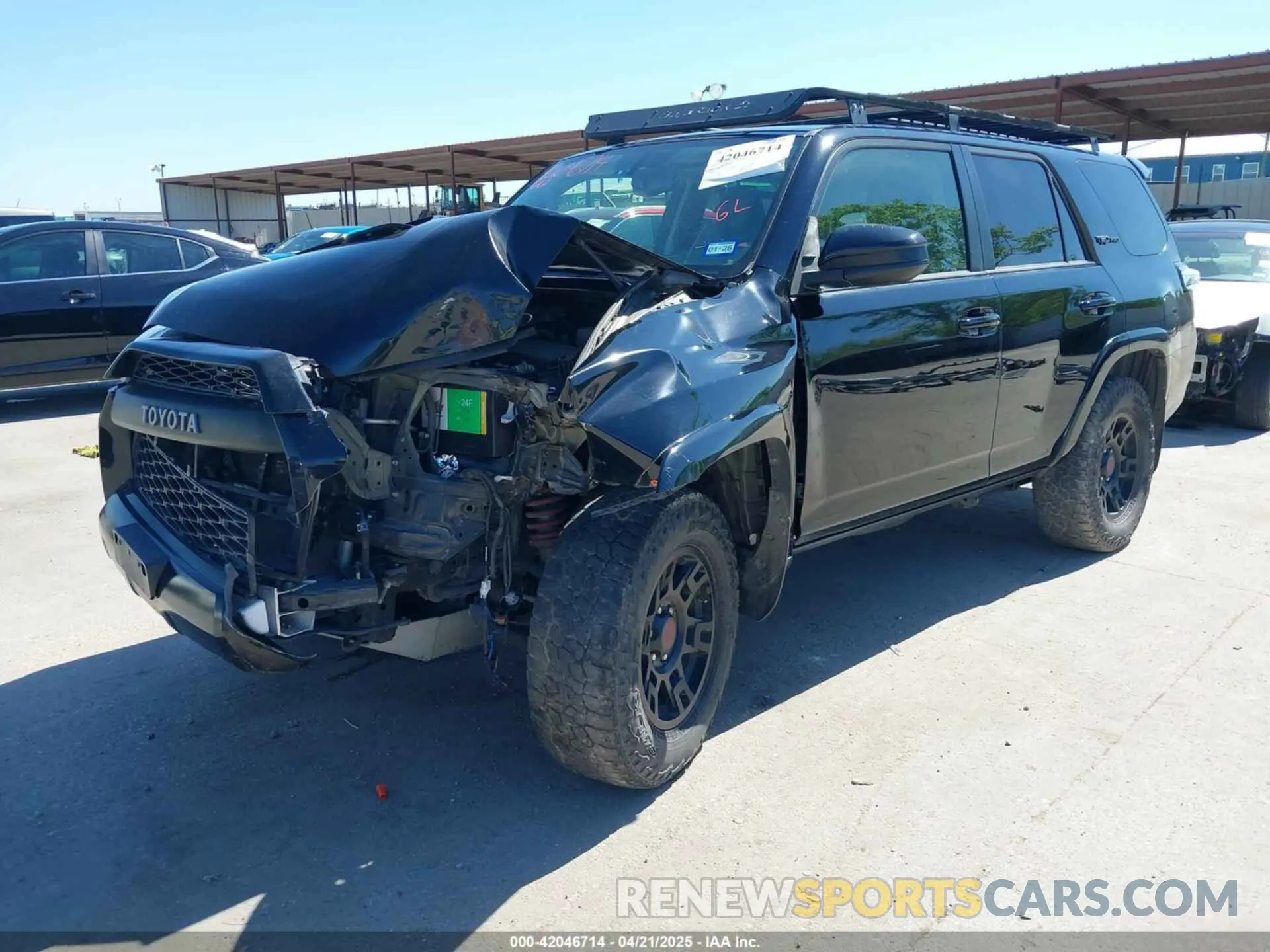2 fotografías del automóvil dañado JTEBU5JR0K5606293 TOYOTA 4RUNNER 2019