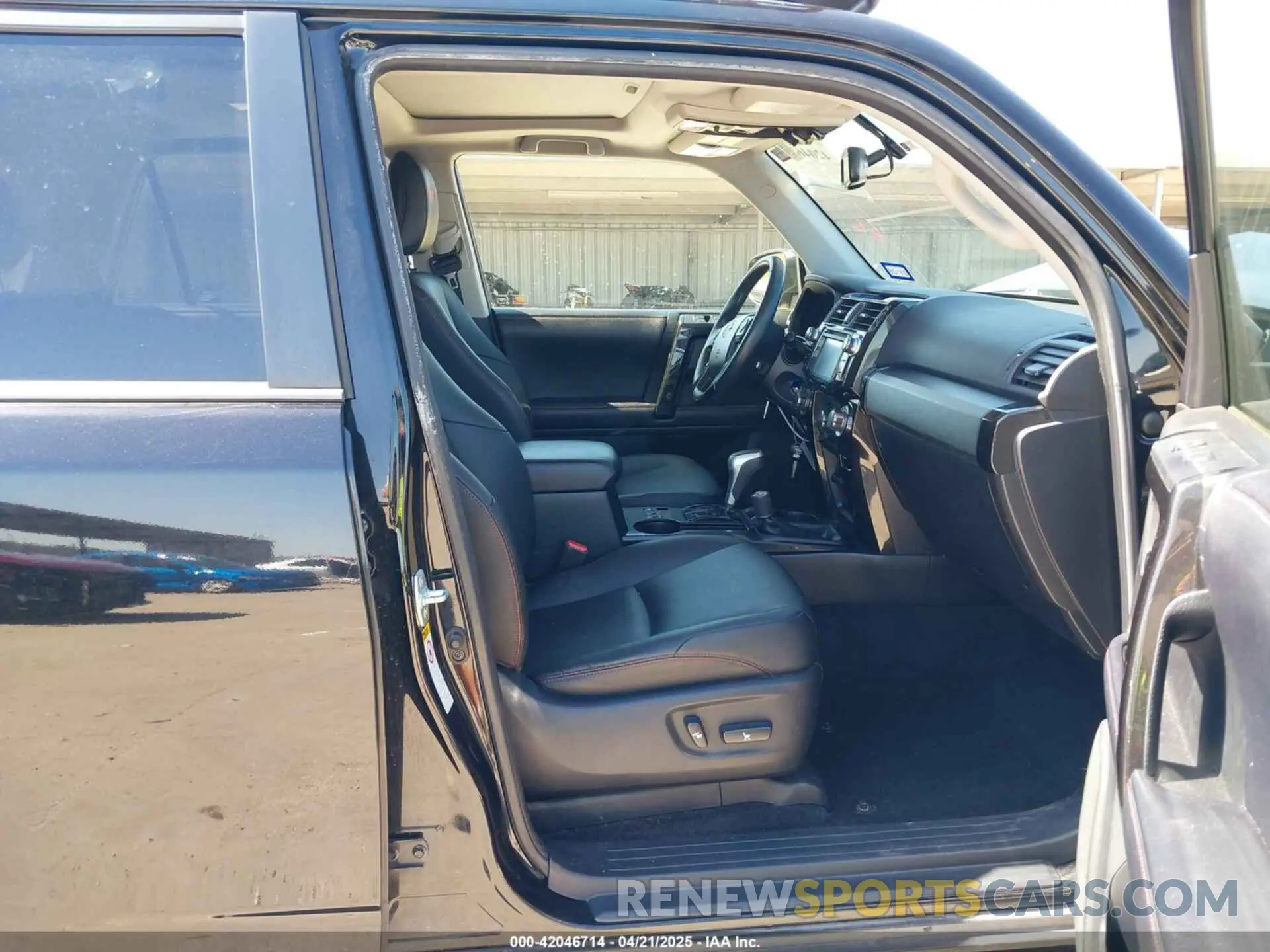 5 fotografías del automóvil dañado JTEBU5JR0K5606293 TOYOTA 4RUNNER 2019
