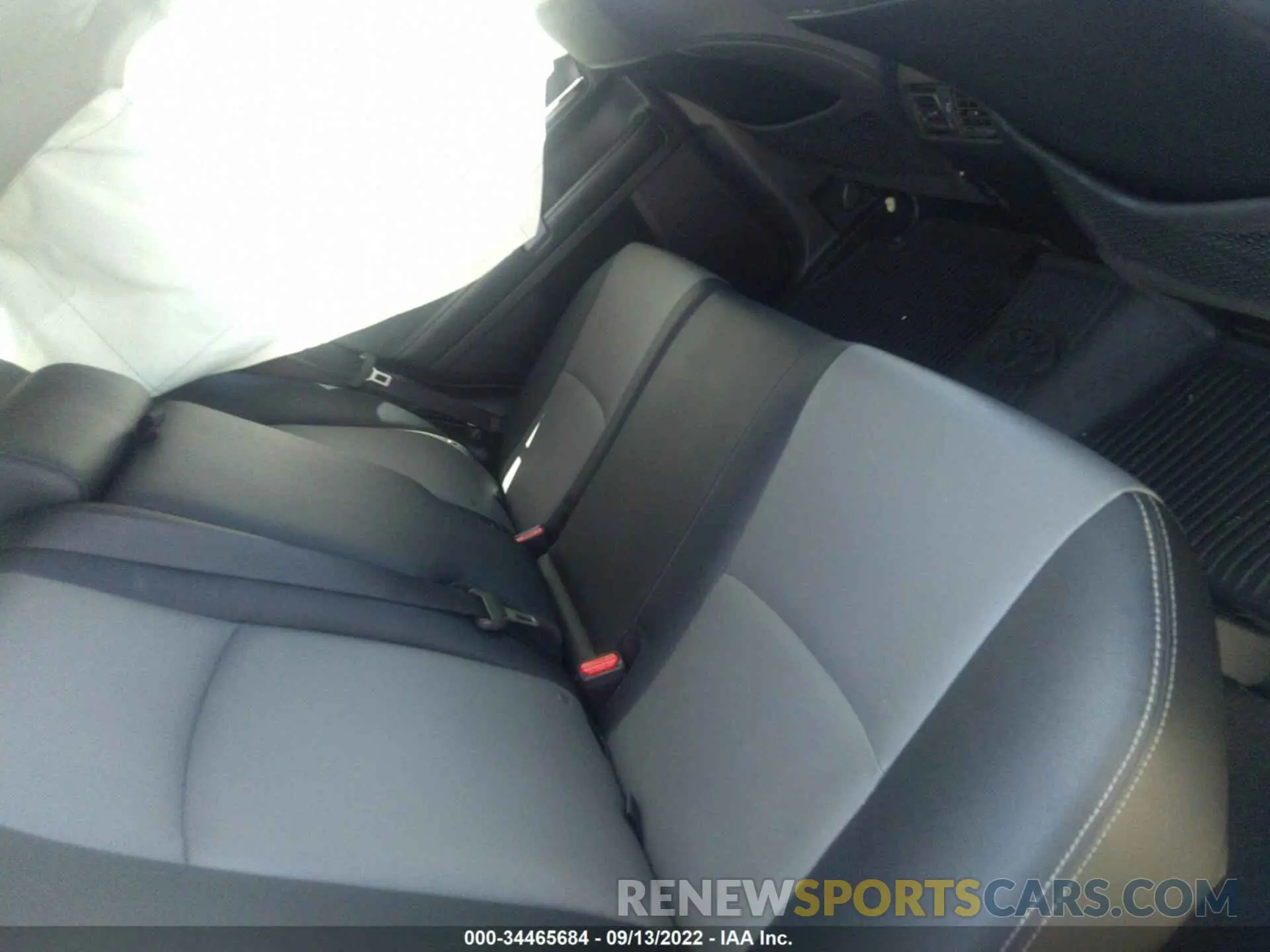 8 fotografías del automóvil dañado JTEBU5JR0K5630058 TOYOTA 4RUNNER 2019