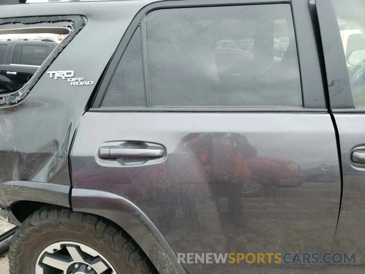 6 fotografías del automóvil dañado JTEBU5JR0K5650181 TOYOTA 4RUNNER 2019