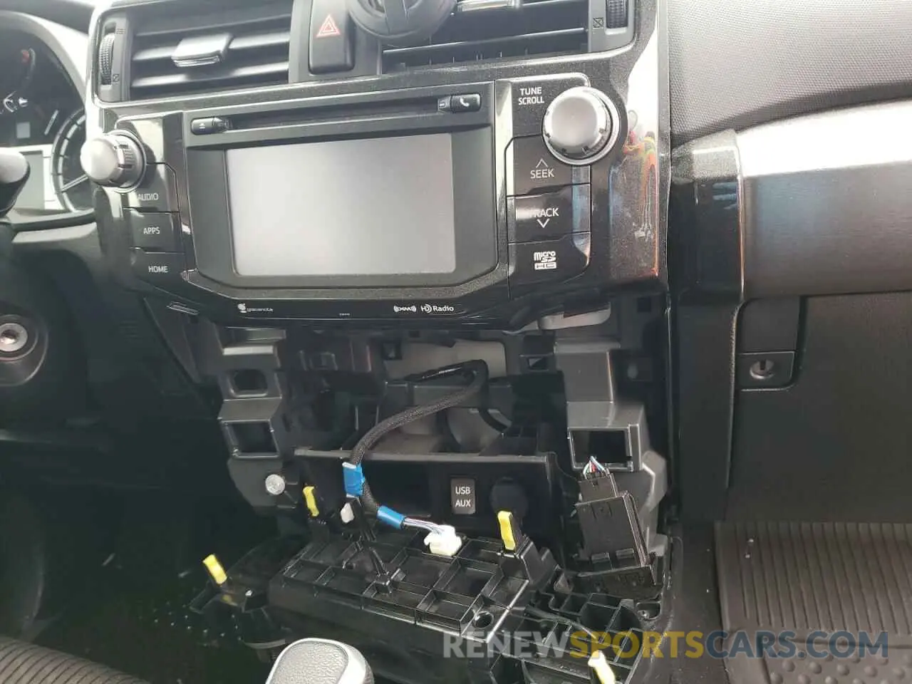 9 fotografías del automóvil dañado JTEBU5JR0K5650181 TOYOTA 4RUNNER 2019