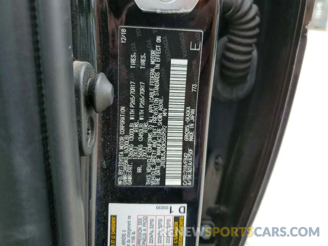13 fotografías del automóvil dañado JTEBU5JR0K5659592 TOYOTA 4RUNNER 2019