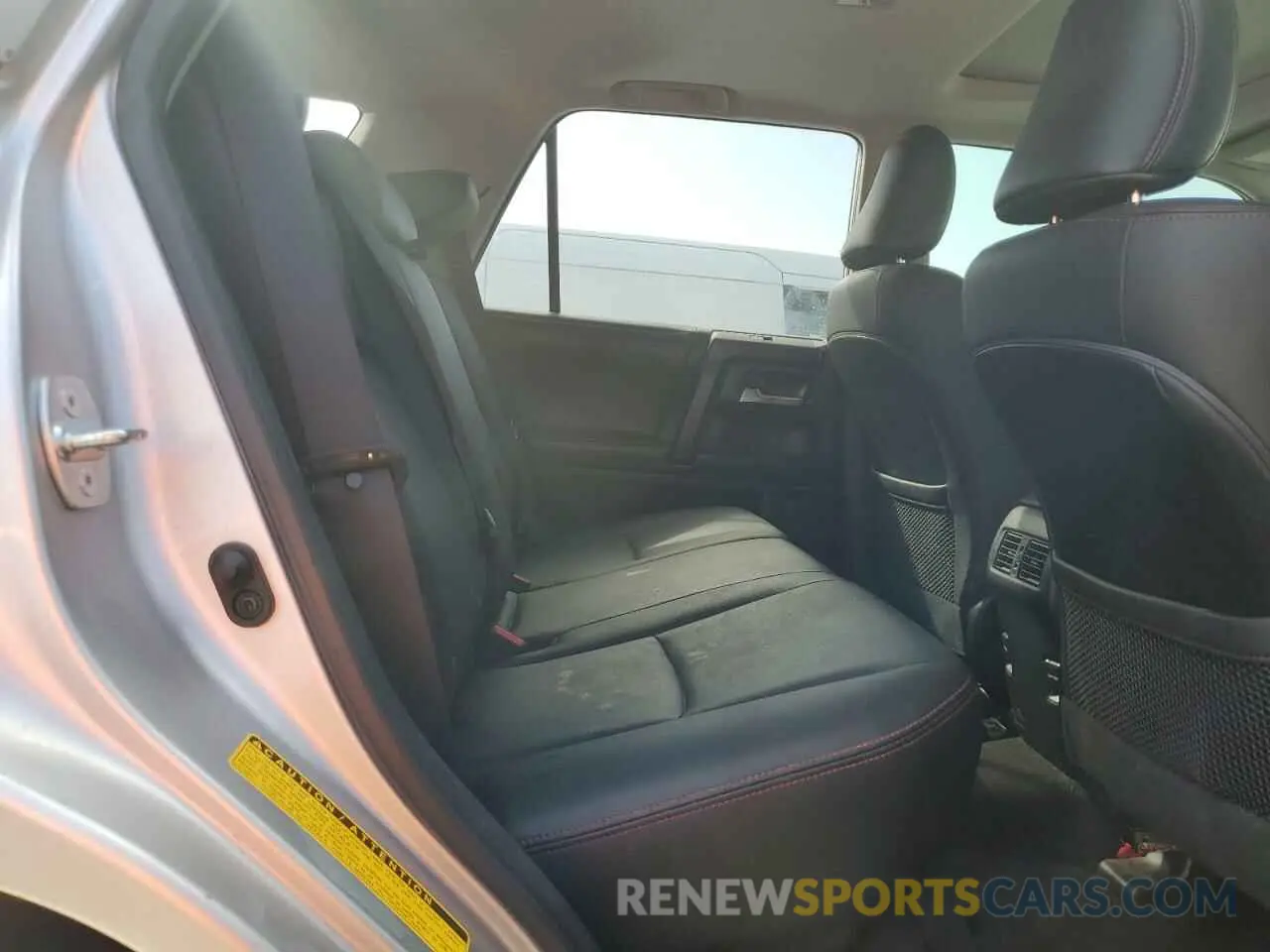 11 fotografías del automóvil dañado JTEBU5JR0K5688218 TOYOTA 4RUNNER 2019