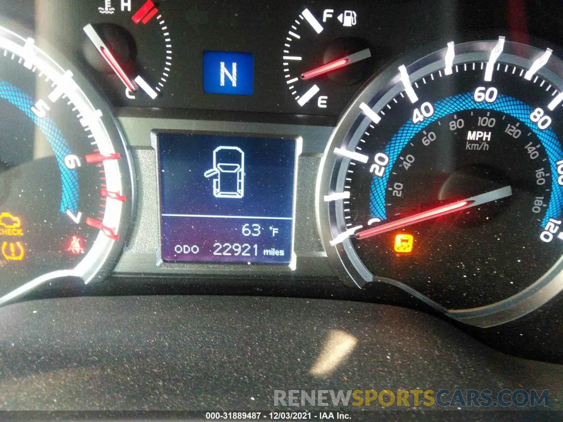 7 fotografías del automóvil dañado JTEBU5JR0K5710668 TOYOTA 4RUNNER 2019