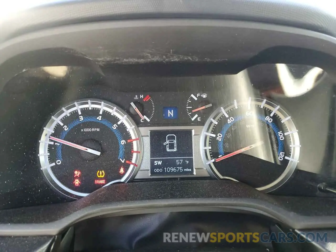 9 fotografías del automóvil dañado JTEBU5JR1K5615178 TOYOTA 4RUNNER 2019