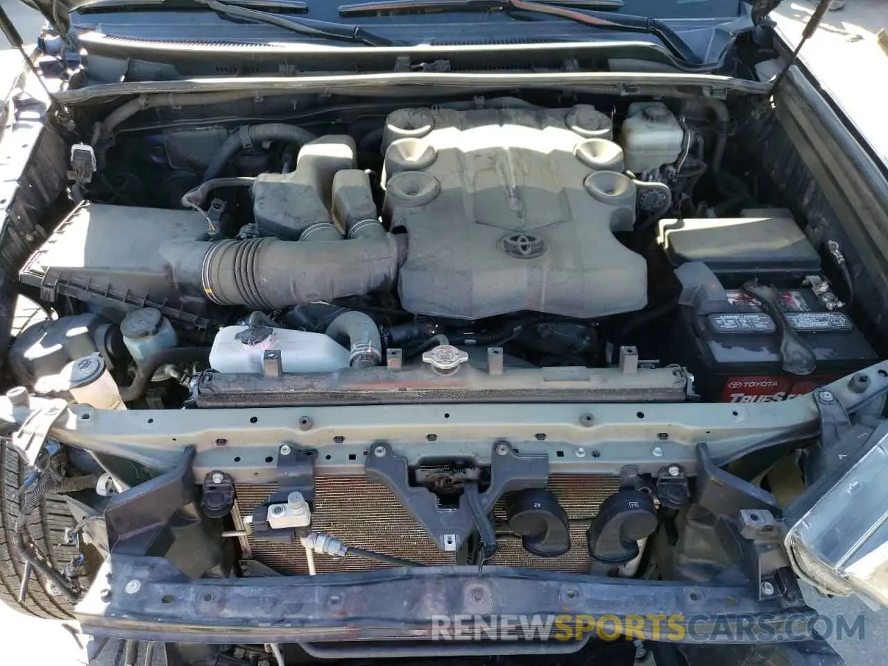 12 fotografías del automóvil dañado JTEBU5JR1K5616458 TOYOTA 4RUNNER 2019