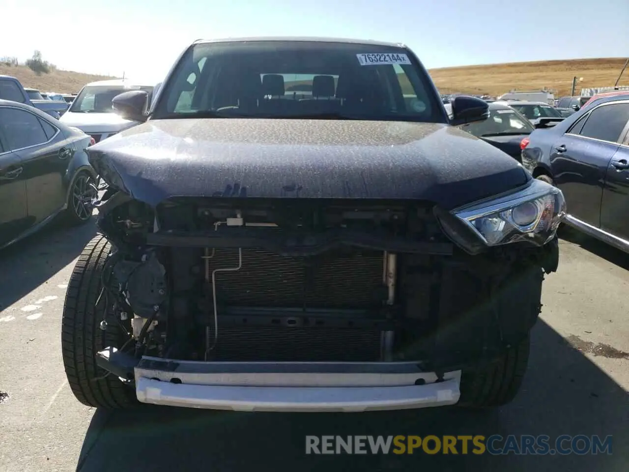 5 fotografías del automóvil dañado JTEBU5JR1K5616458 TOYOTA 4RUNNER 2019