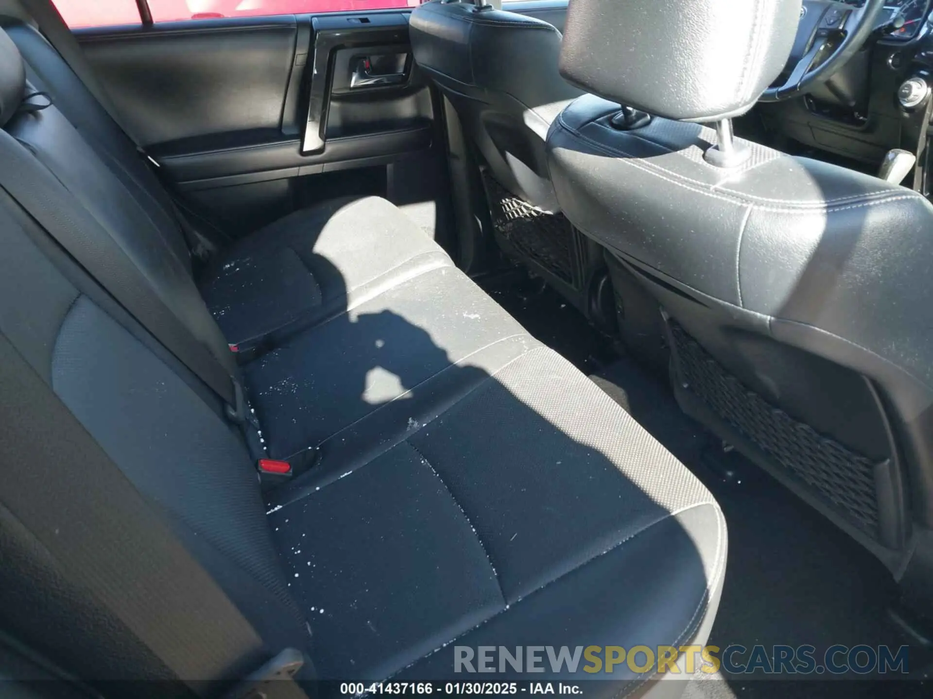 8 fotografías del automóvil dañado JTEBU5JR1K5684596 TOYOTA 4RUNNER 2019