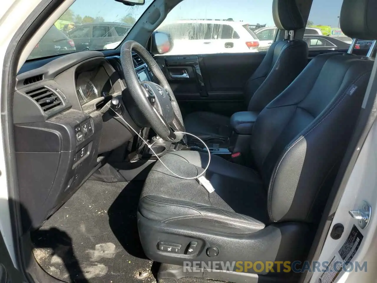 7 fotografías del automóvil dañado JTEBU5JR1K5695503 TOYOTA 4RUNNER 2019