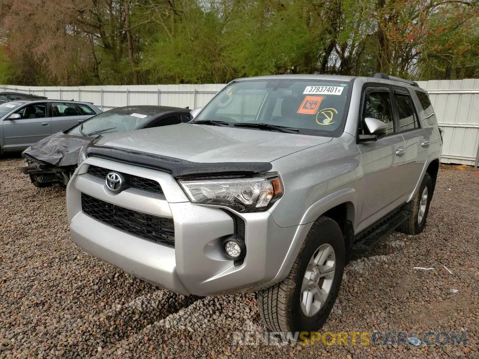 2 fotografías del automóvil dañado JTEBU5JR1K5701011 TOYOTA 4RUNNER 2019