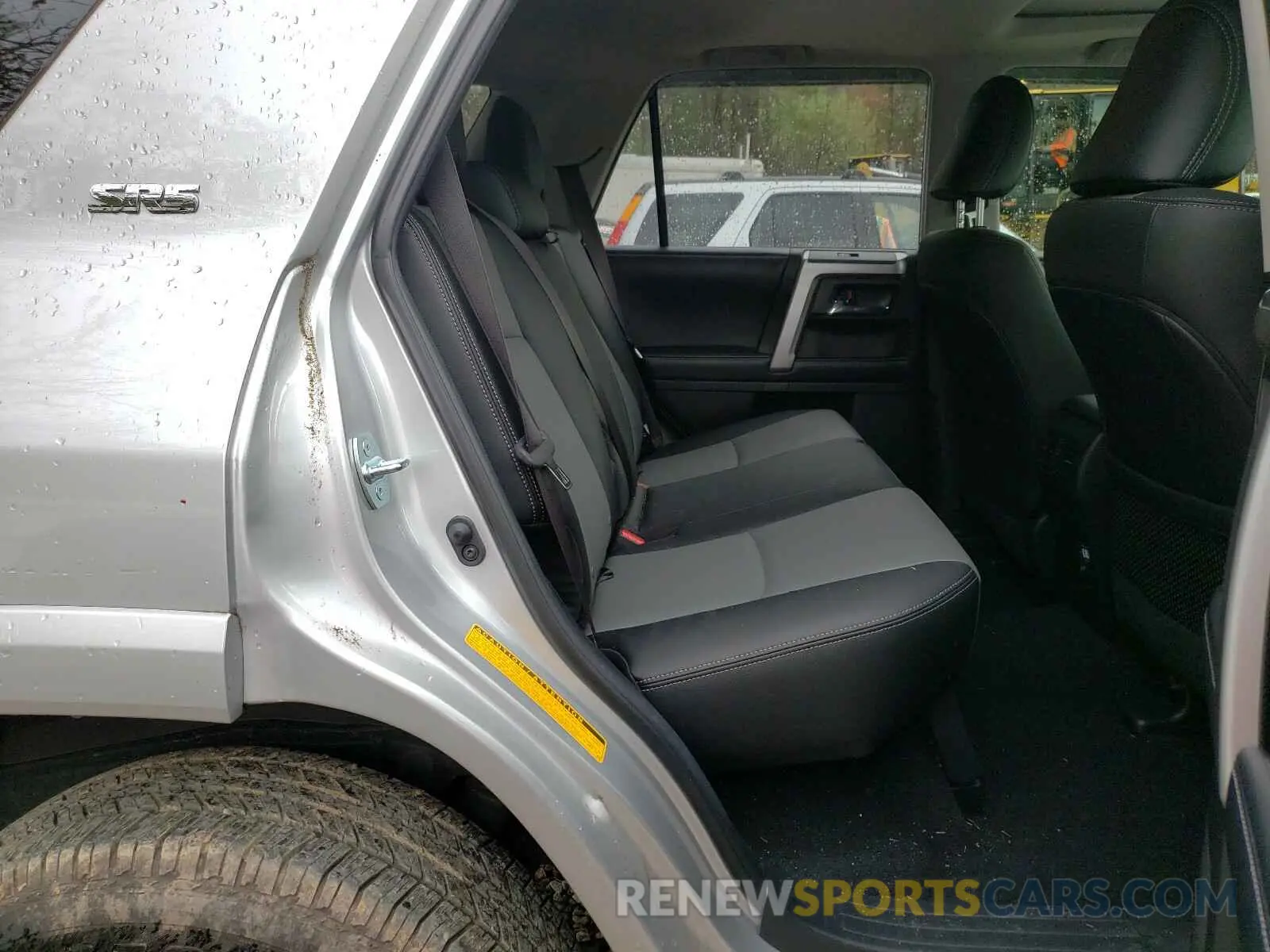6 fotografías del automóvil dañado JTEBU5JR1K5701011 TOYOTA 4RUNNER 2019