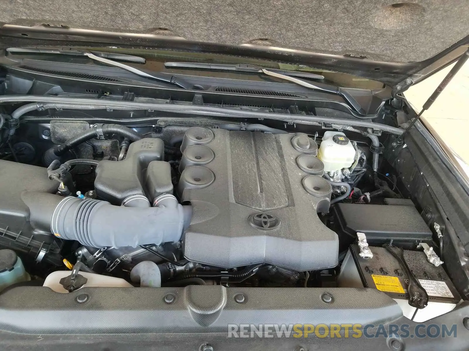 7 fotografías del automóvil dañado JTEBU5JR1K5713241 TOYOTA 4RUNNER 2019