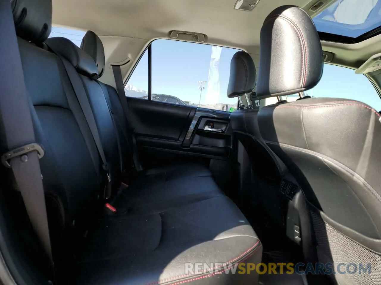 11 fotografías del automóvil dañado JTEBU5JR1K5715488 TOYOTA 4RUNNER 2019