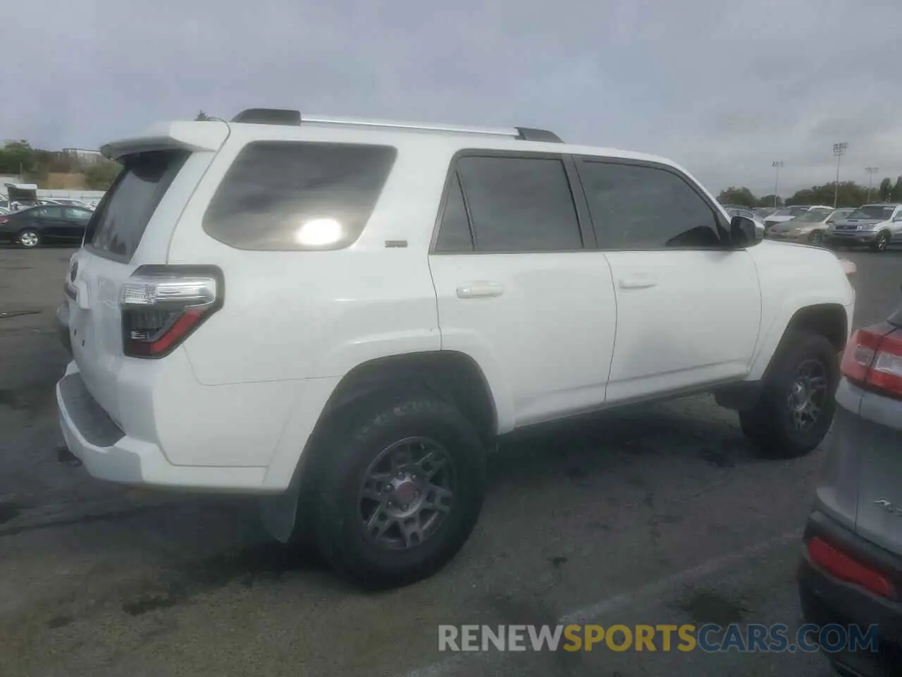 3 fotografías del automóvil dañado JTEBU5JR1K5720223 TOYOTA 4RUNNER 2019