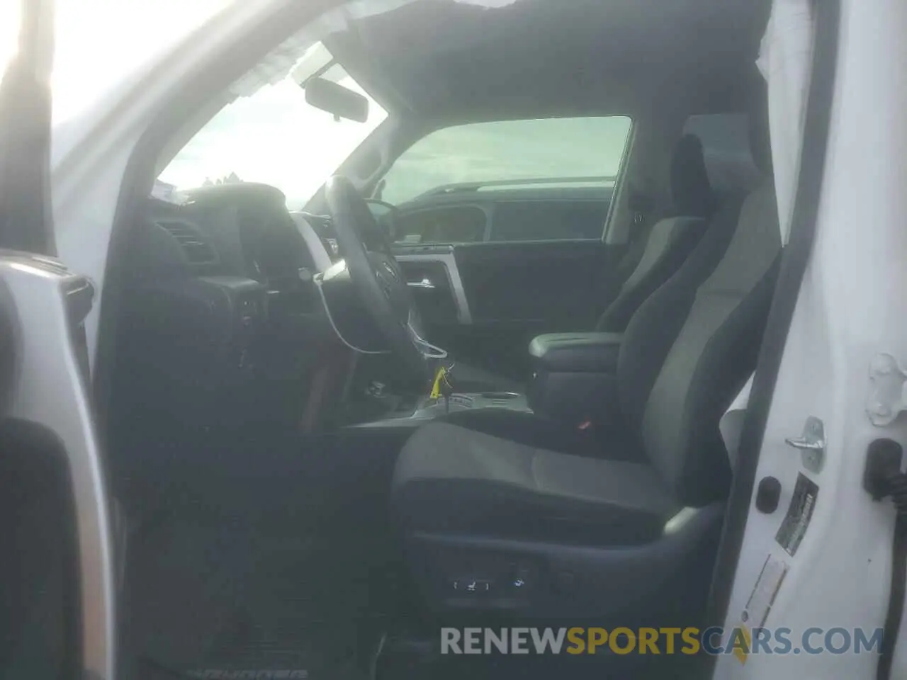 7 fotografías del automóvil dañado JTEBU5JR1K5720223 TOYOTA 4RUNNER 2019