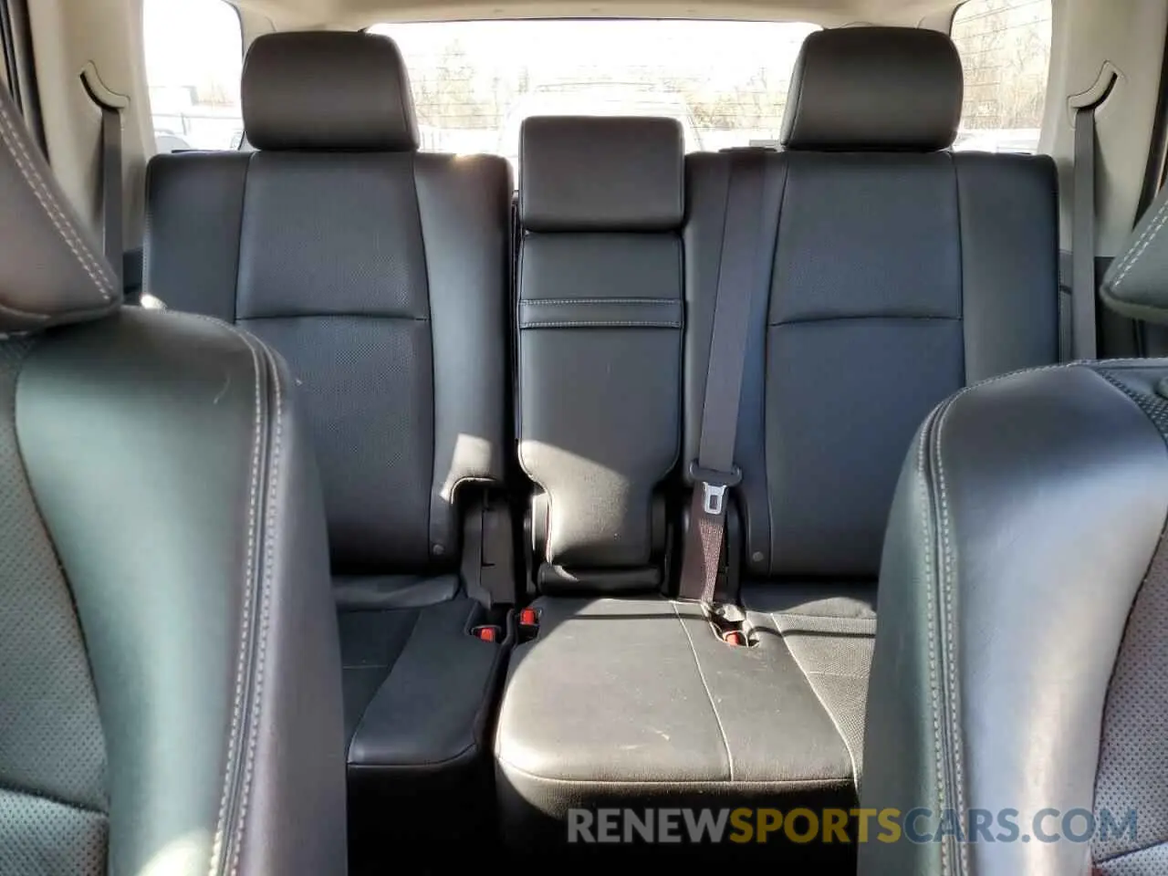 10 fotografías del automóvil dañado JTEBU5JR2K5611284 TOYOTA 4RUNNER 2019