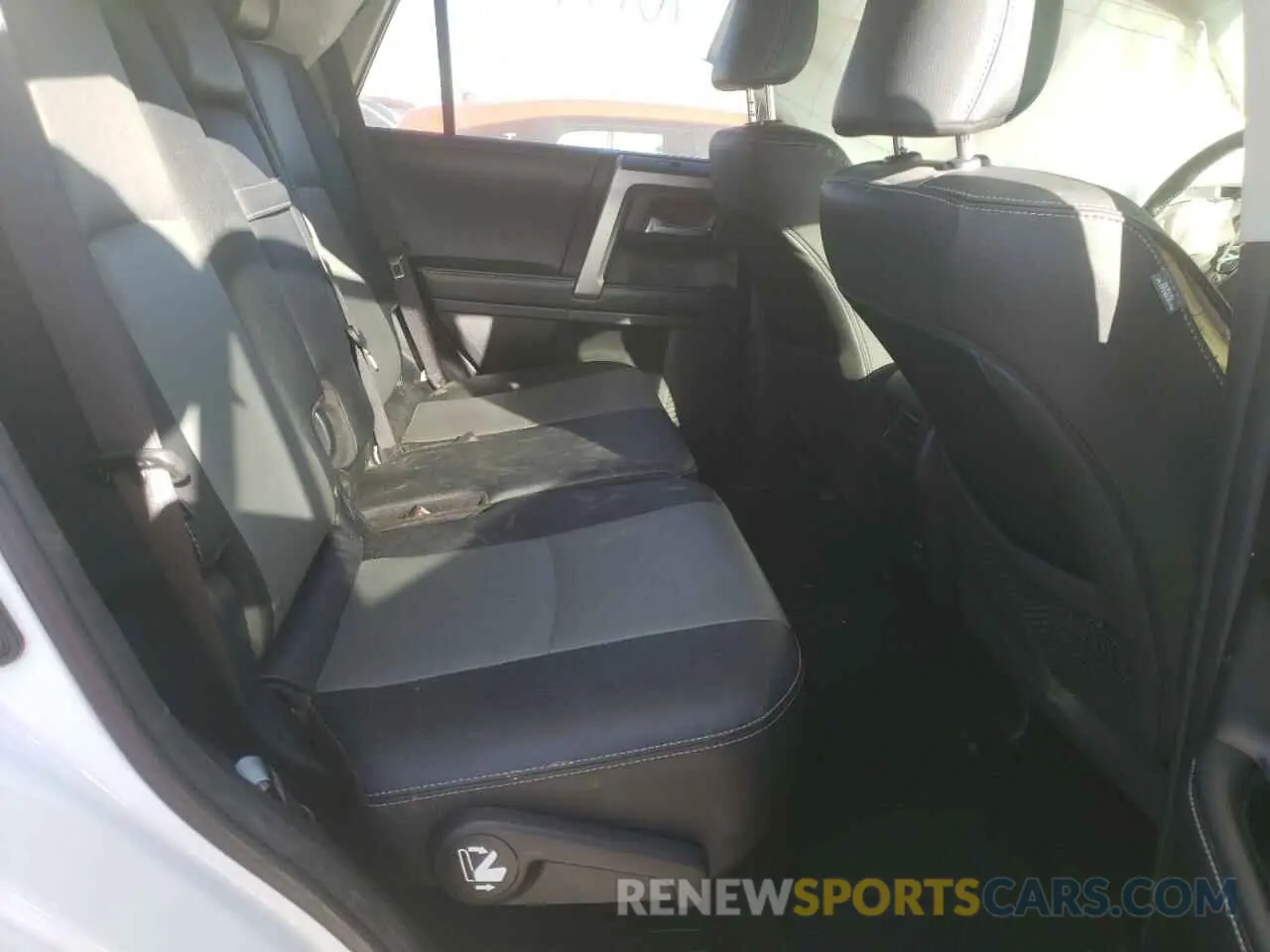 6 fotografías del automóvil dañado JTEBU5JR2K5615755 TOYOTA 4RUNNER 2019