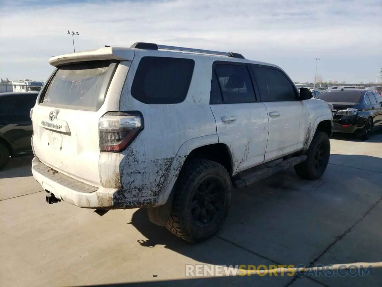 4 fotografías del automóvil dañado JTEBU5JR2K5628618 TOYOTA 4RUNNER 2019