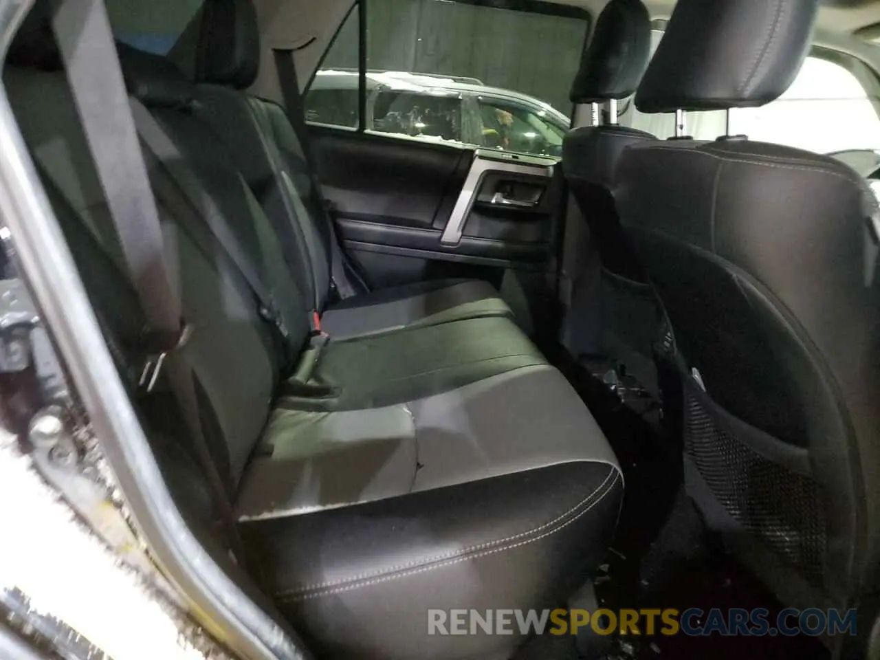 11 fotografías del automóvil dañado JTEBU5JR2K5659352 TOYOTA 4RUNNER 2019