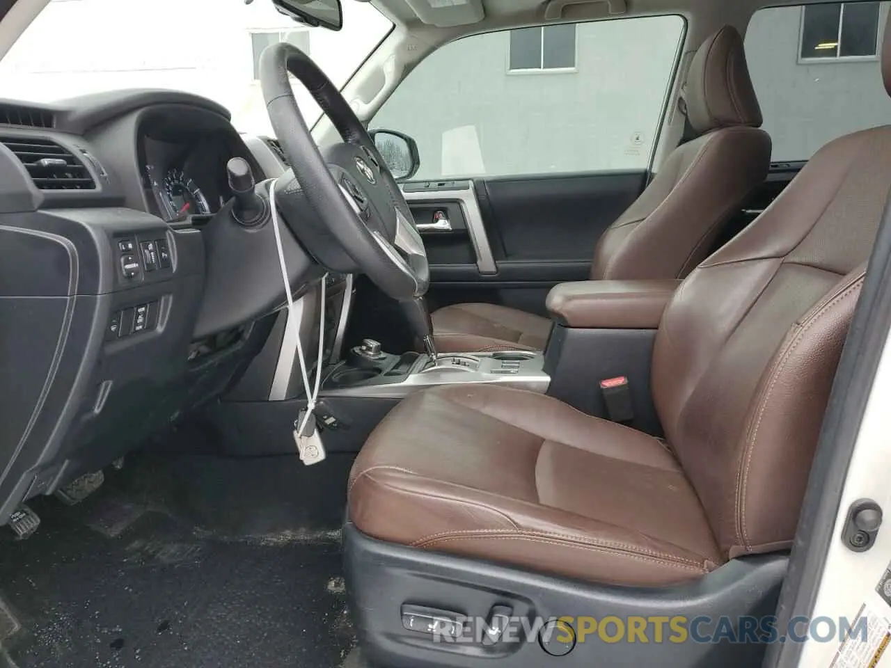 7 fotografías del automóvil dañado JTEBU5JR2K5664292 TOYOTA 4RUNNER 2019