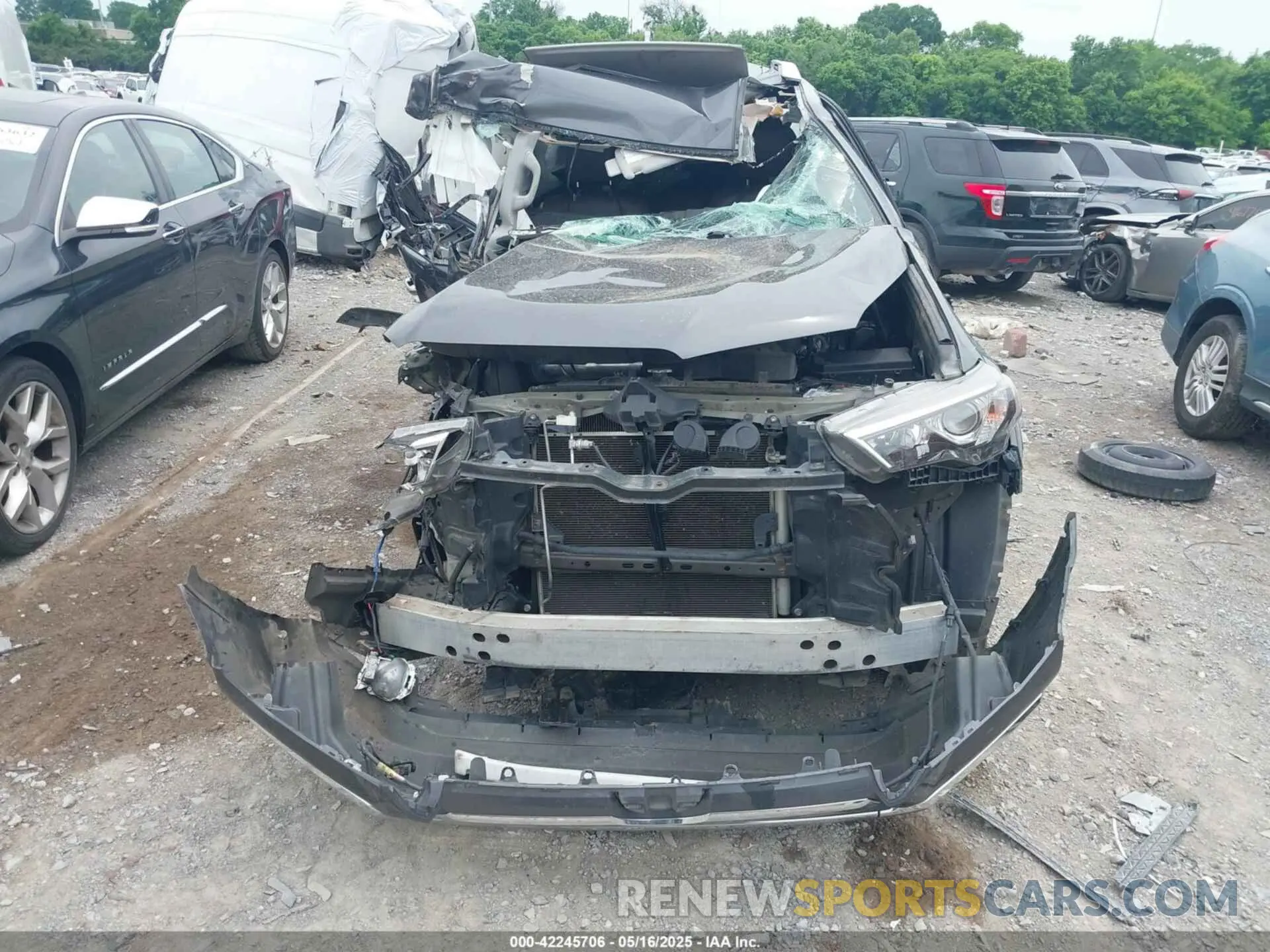 13 fotografías del automóvil dañado JTEBU5JR2K5673980 TOYOTA 4RUNNER 2019