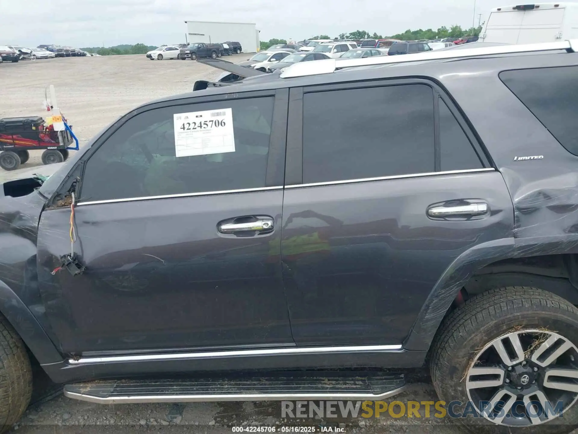 15 fotografías del automóvil dañado JTEBU5JR2K5673980 TOYOTA 4RUNNER 2019