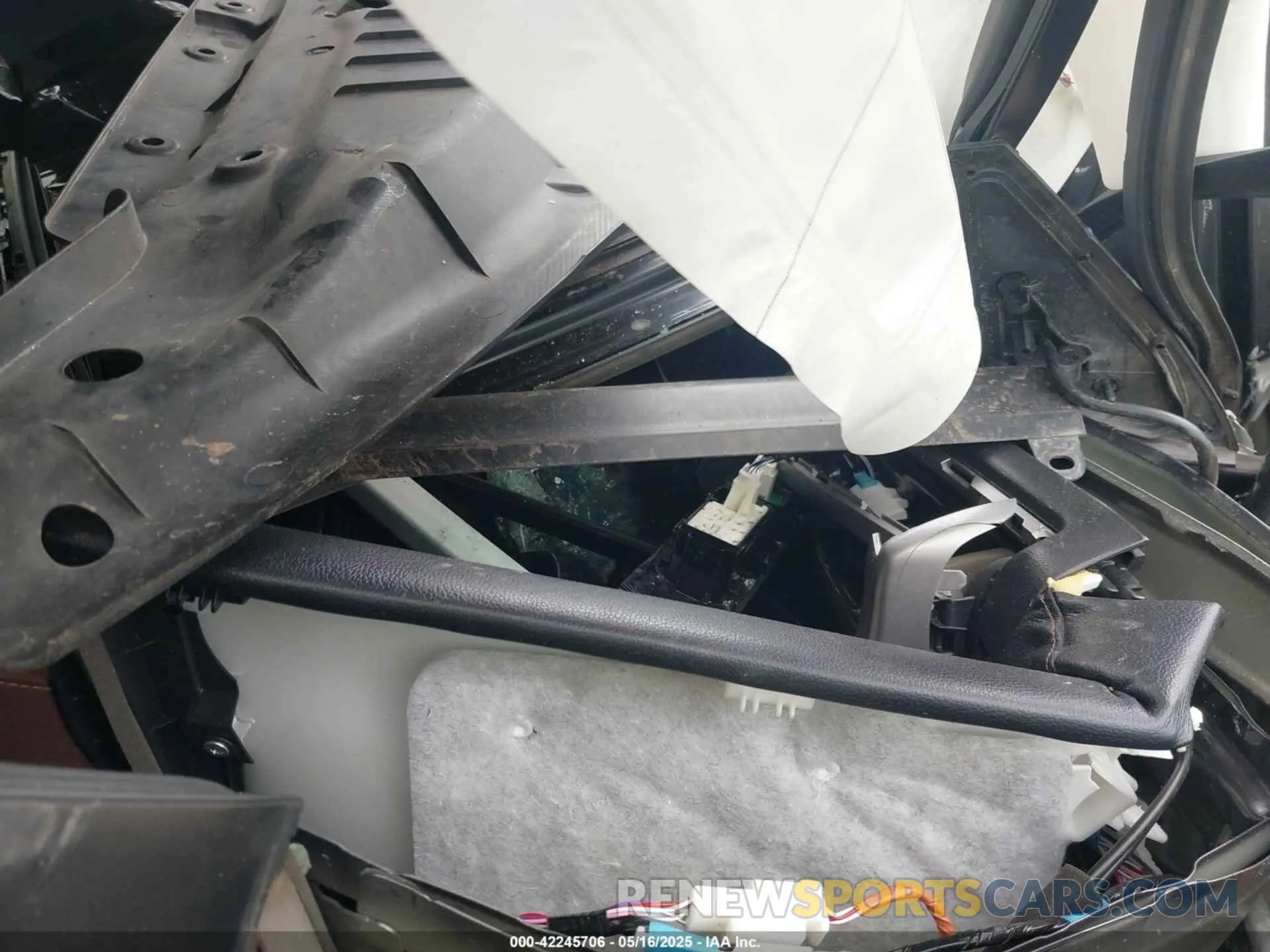 5 fotografías del automóvil dañado JTEBU5JR2K5673980 TOYOTA 4RUNNER 2019