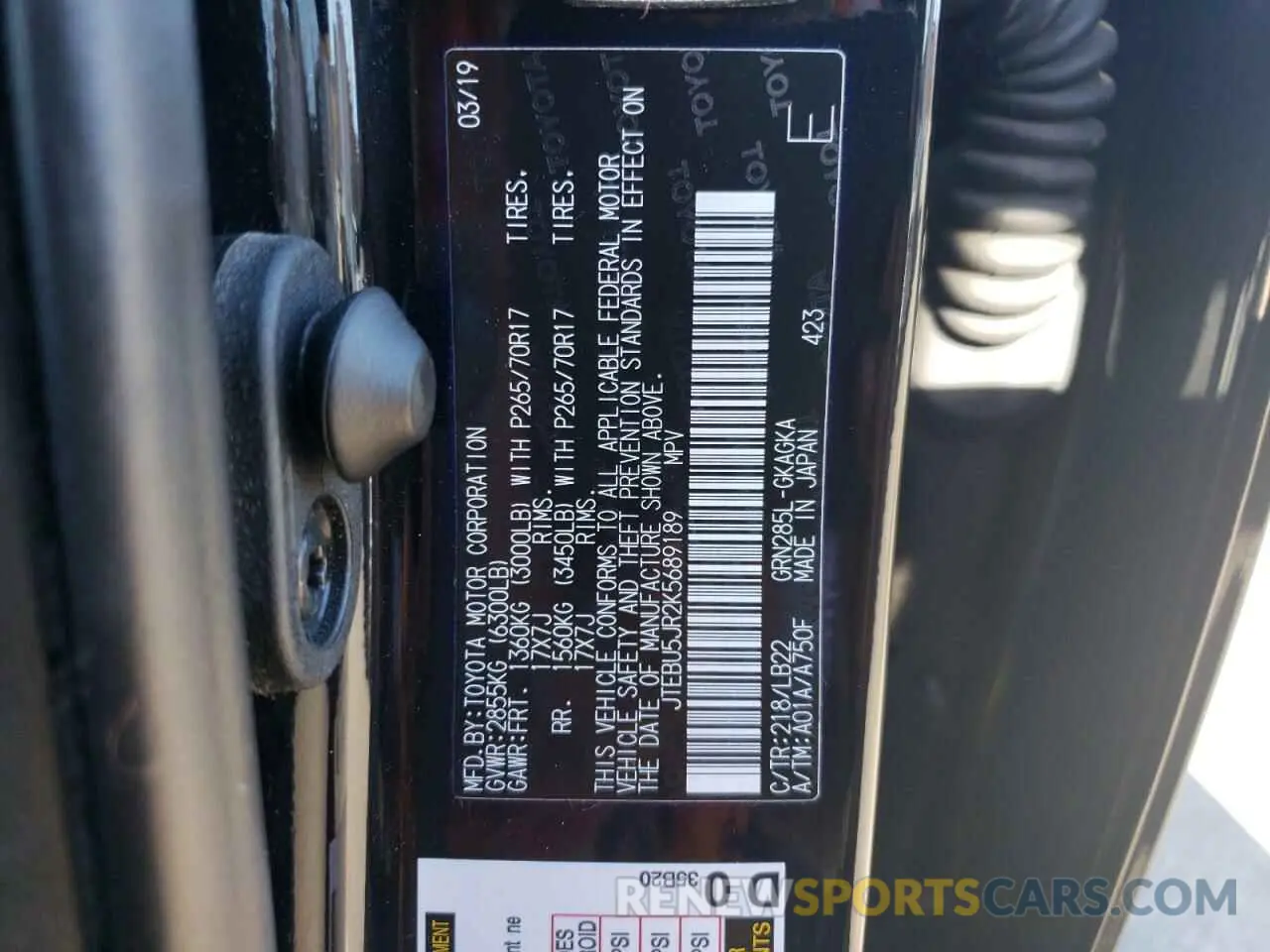 13 fotografías del automóvil dañado JTEBU5JR2K5689189 TOYOTA 4RUNNER 2019