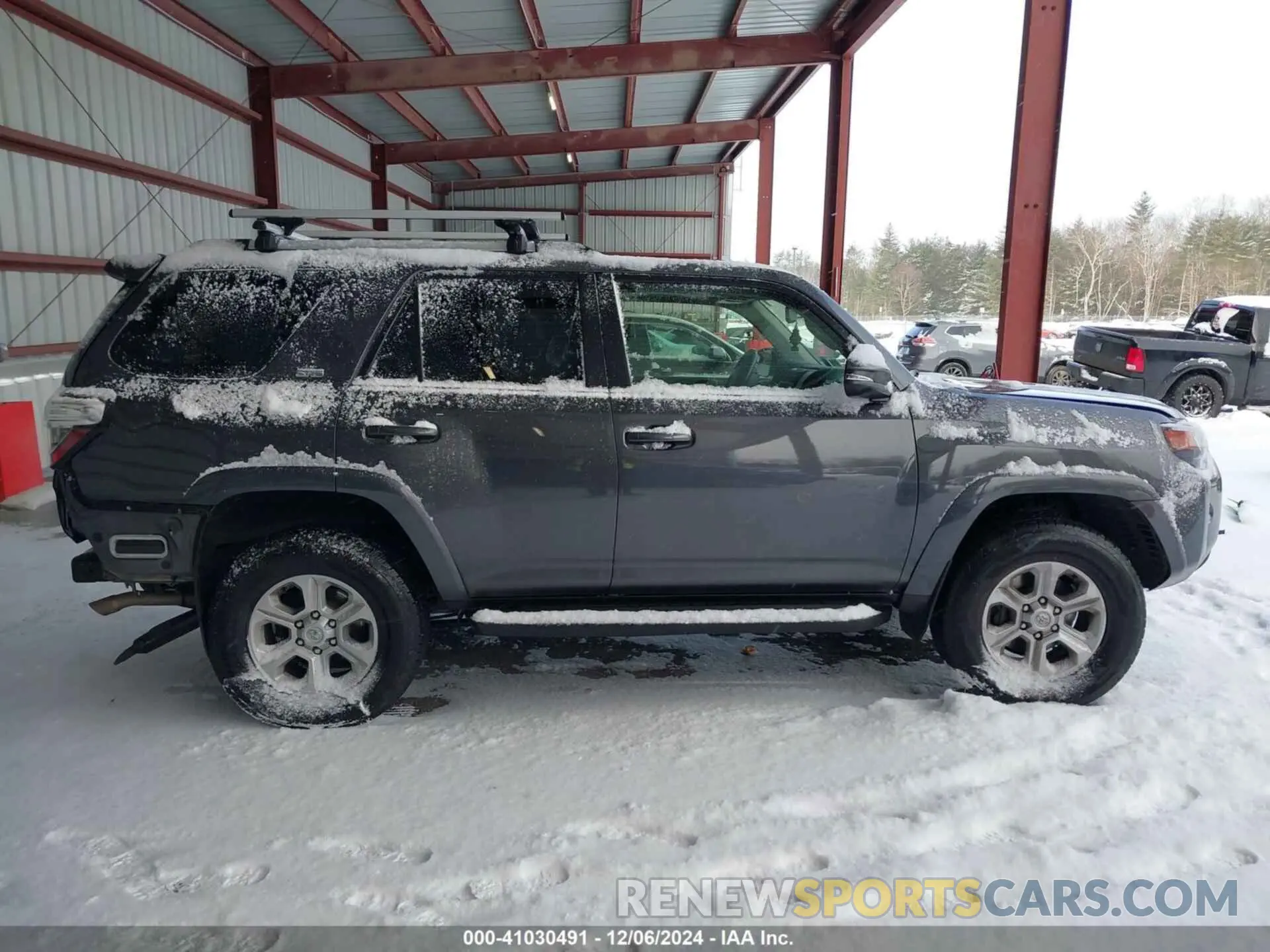 14 fotografías del automóvil dañado JTEBU5JR2K5726113 TOYOTA 4RUNNER 2019