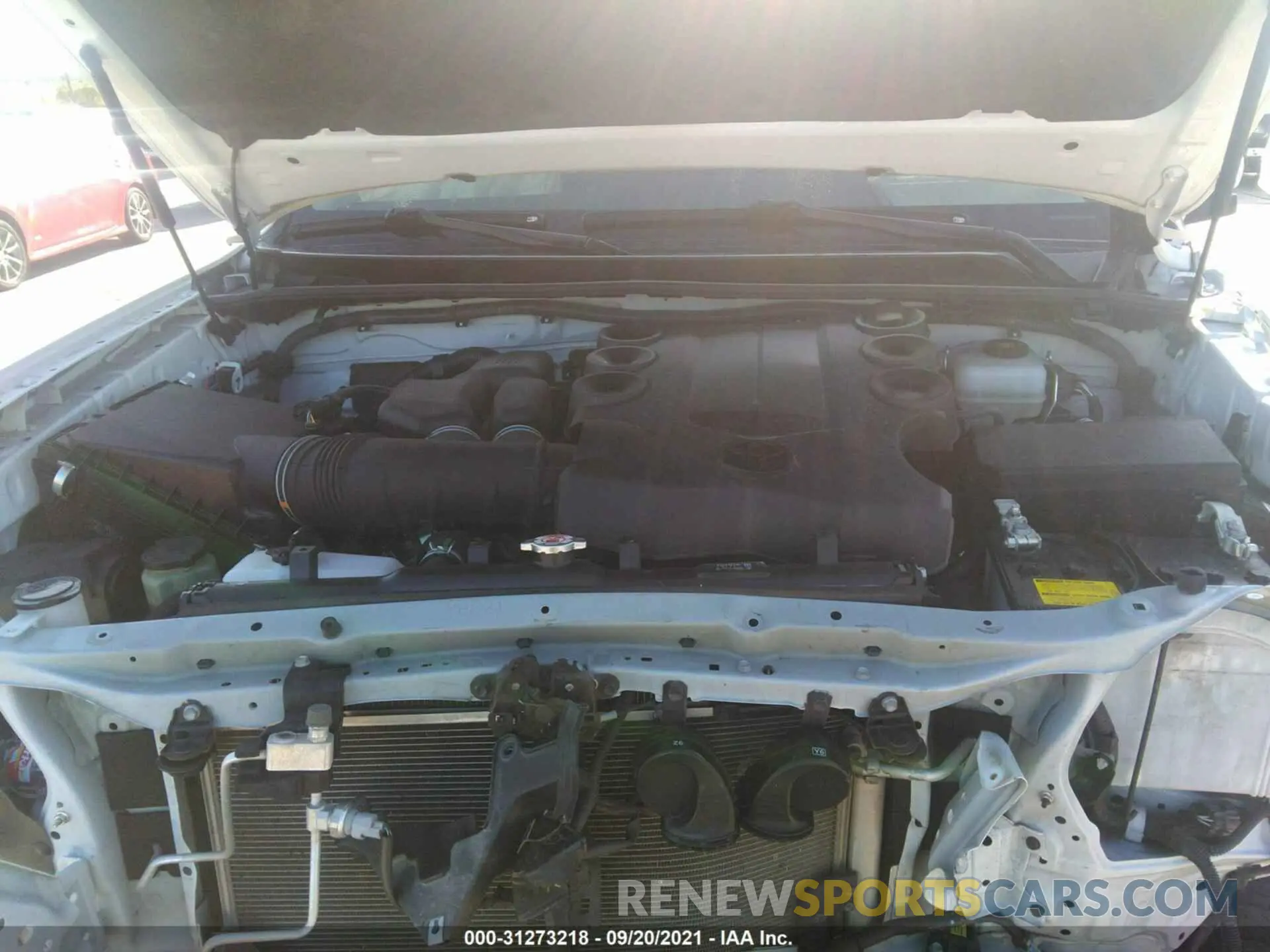 10 fotografías del automóvil dañado JTEBU5JR2K5733935 TOYOTA 4RUNNER 2019