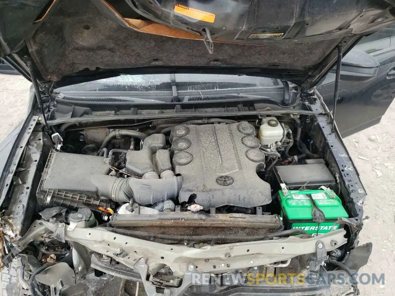 7 fotografías del automóvil dañado JTEBU5JR3K5670845 TOYOTA 4RUNNER 2019