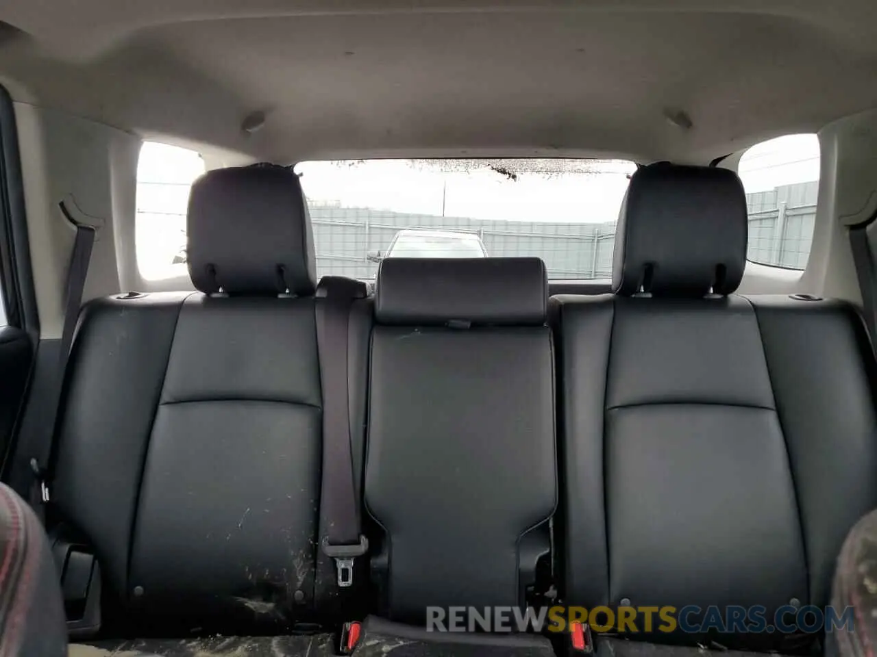 10 fotografías del automóvil dañado JTEBU5JR3K5690349 TOYOTA 4RUNNER 2019