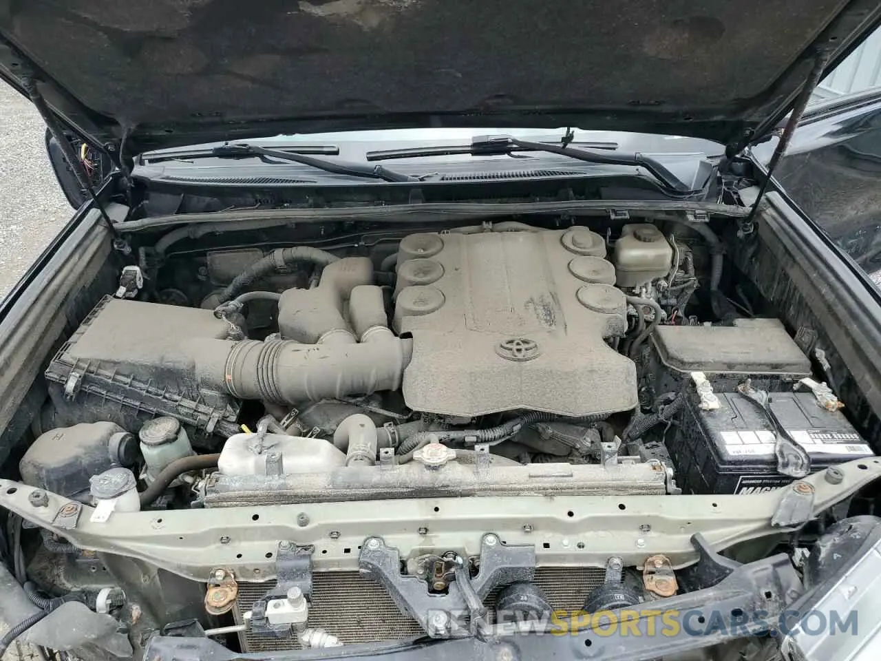 12 fotografías del automóvil dañado JTEBU5JR3K5690349 TOYOTA 4RUNNER 2019