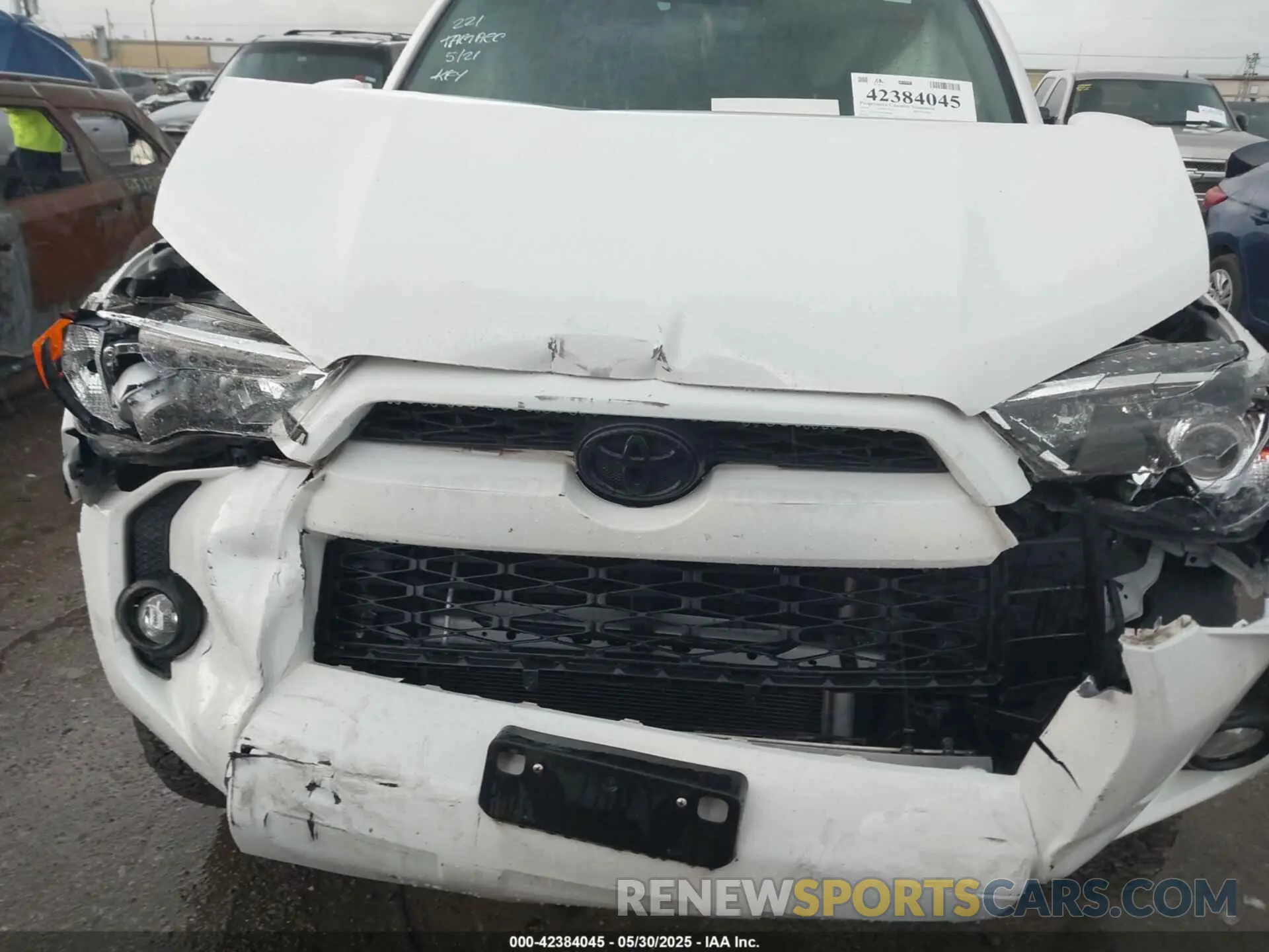 12 fotografías del automóvil dañado JTEBU5JR3K5698385 TOYOTA 4RUNNER 2019