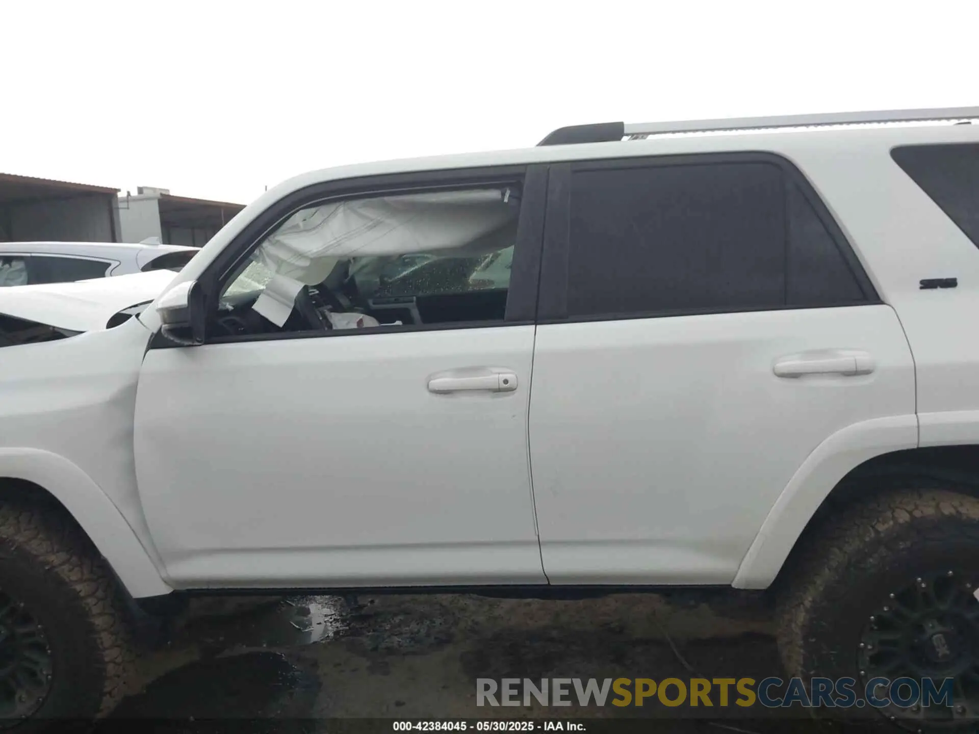 14 fotografías del automóvil dañado JTEBU5JR3K5698385 TOYOTA 4RUNNER 2019