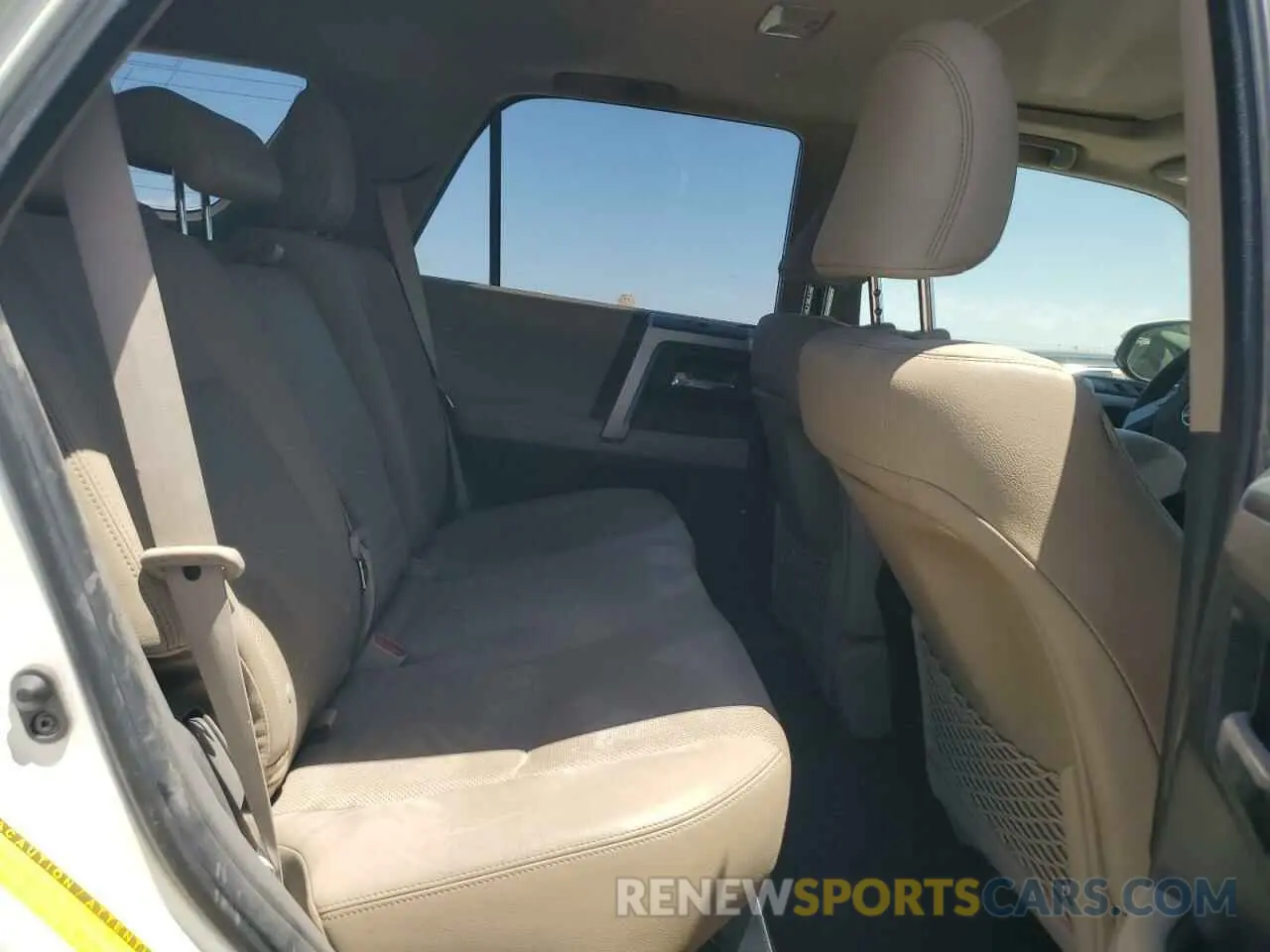 10 fotografías del automóvil dañado JTEBU5JR3K5709711 TOYOTA 4RUNNER 2019