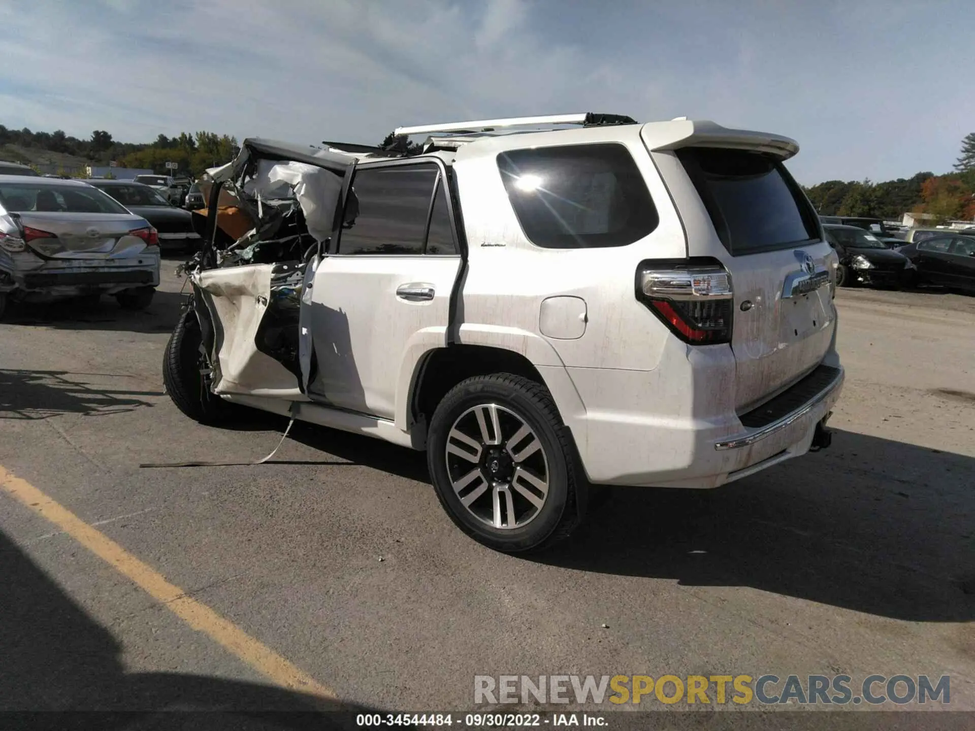 3 fotografías del automóvil dañado JTEBU5JR4K5611366 TOYOTA 4RUNNER 2019