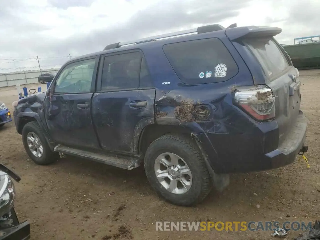2 fotografías del automóvil dañado JTEBU5JR4K5622707 TOYOTA 4RUNNER 2019