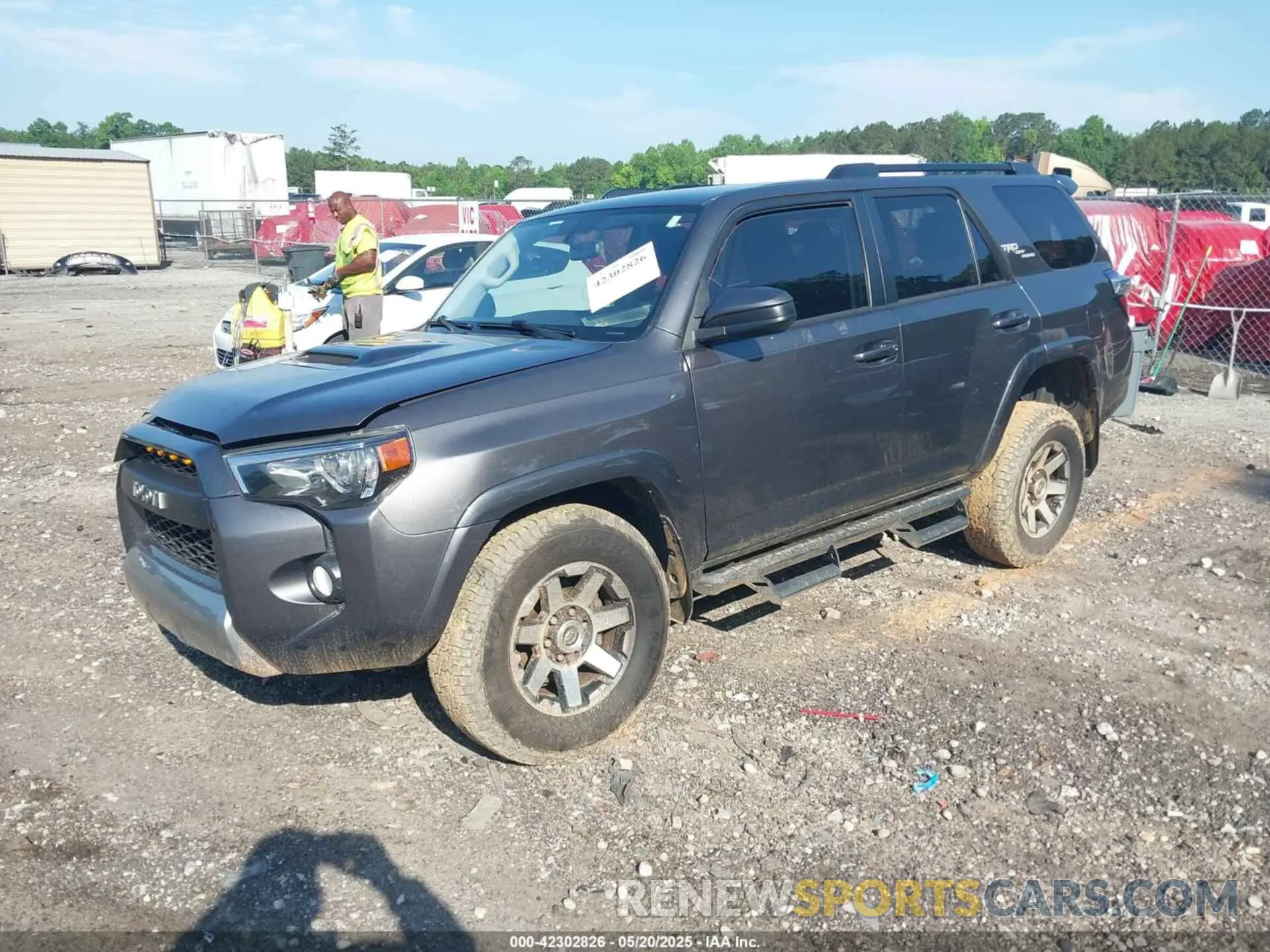 2 fotografías del automóvil dañado JTEBU5JR4K5655481 TOYOTA 4RUNNER 2019
