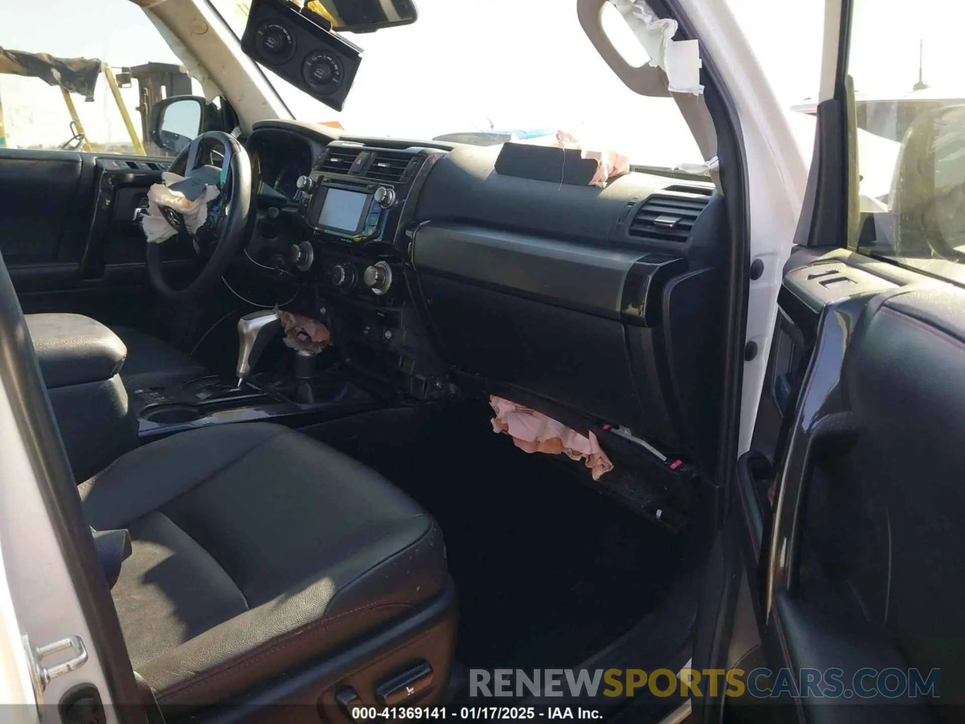 5 fotografías del automóvil dañado JTEBU5JR4K5659014 TOYOTA 4RUNNER 2019