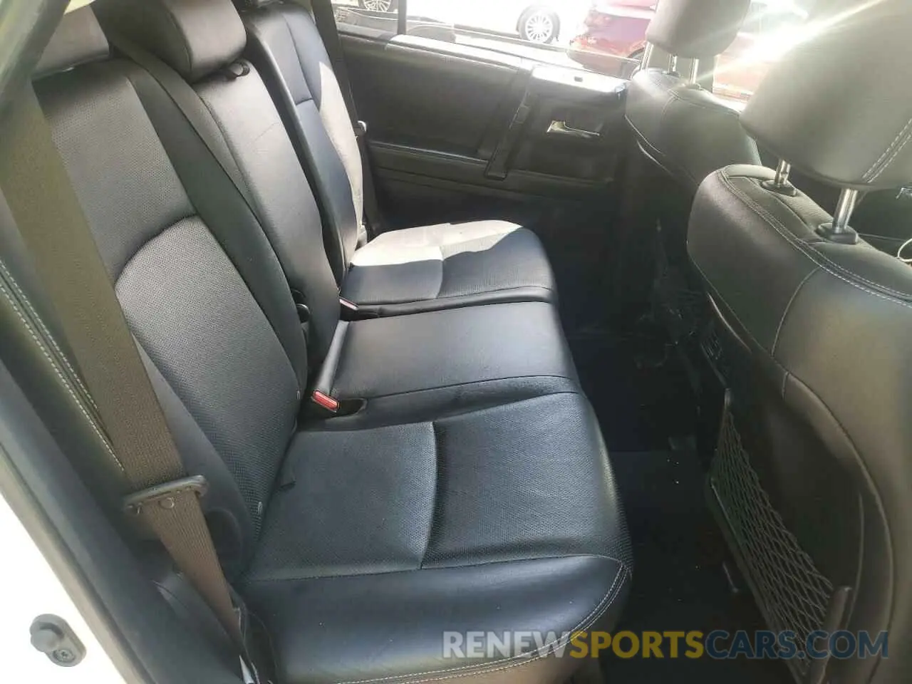 10 fotografías del automóvil dañado JTEBU5JR4K5696399 TOYOTA 4RUNNER 2019