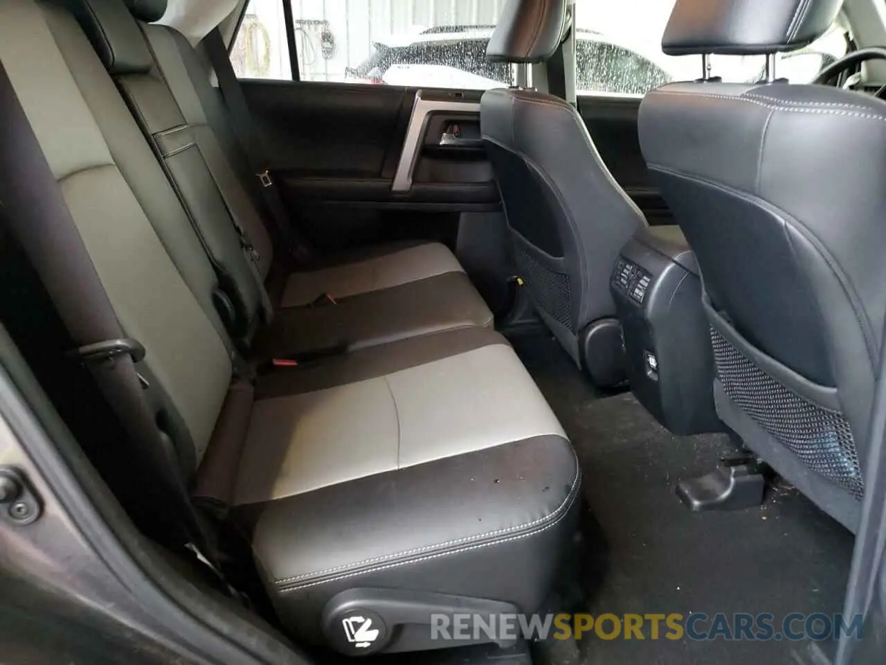 11 fotografías del automóvil dañado JTEBU5JR4K5731572 TOYOTA 4RUNNER 2019