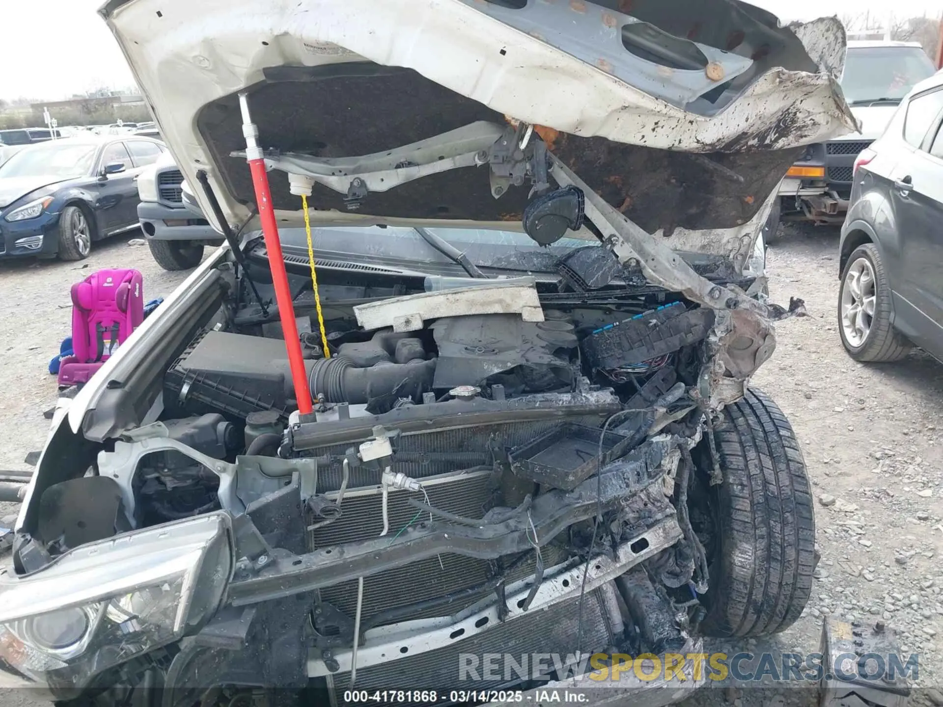 10 fotografías del automóvil dañado JTEBU5JR5K5620447 TOYOTA 4RUNNER 2019