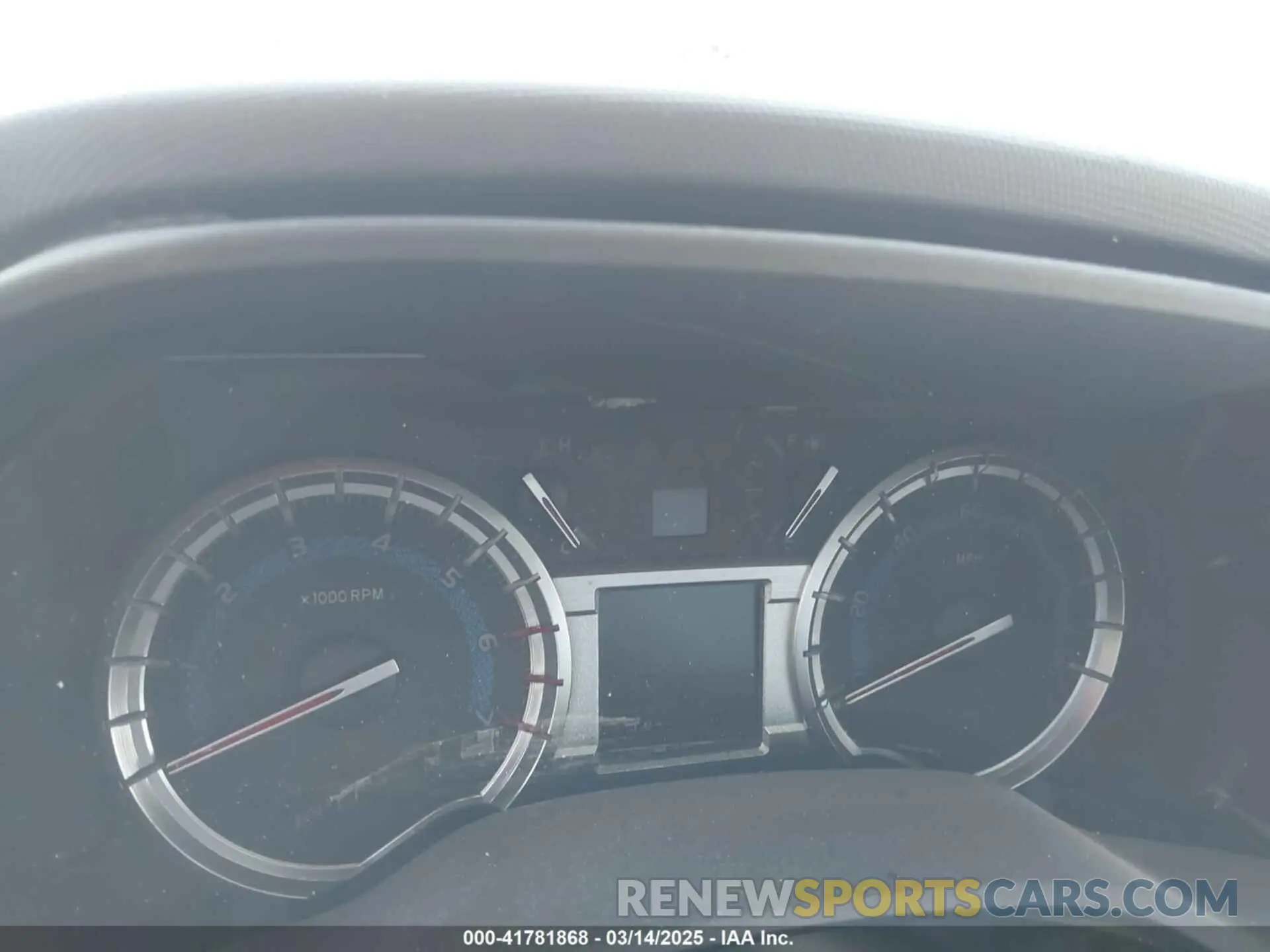 7 fotografías del automóvil dañado JTEBU5JR5K5620447 TOYOTA 4RUNNER 2019