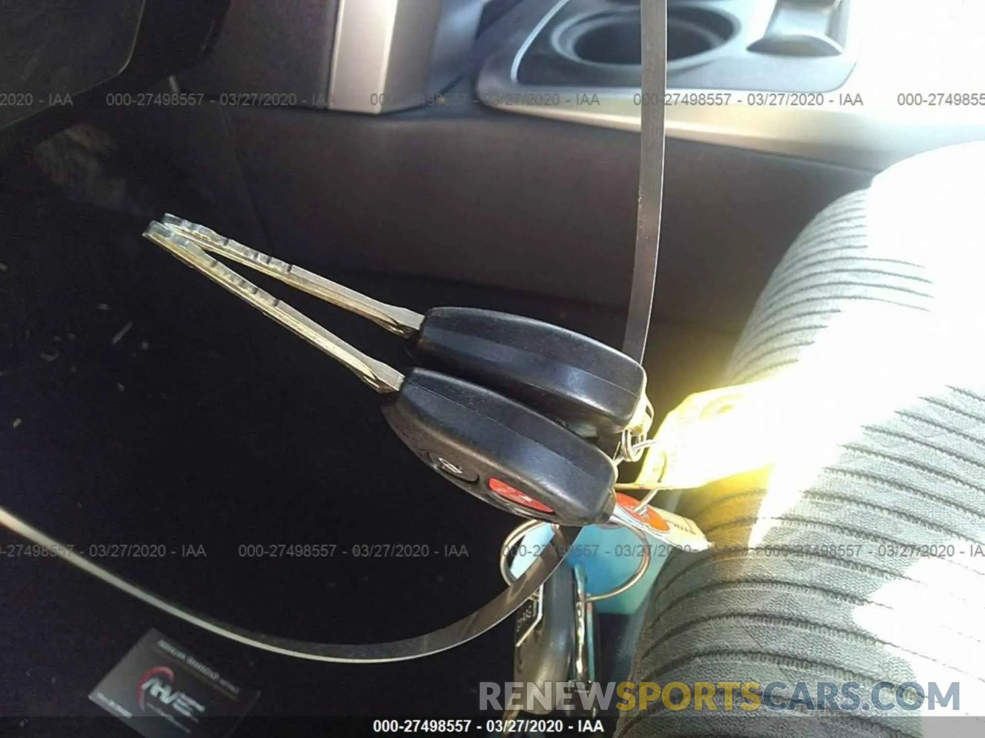 11 fotografías del automóvil dañado JTEBU5JR5K5652217 TOYOTA 4RUNNER 2019