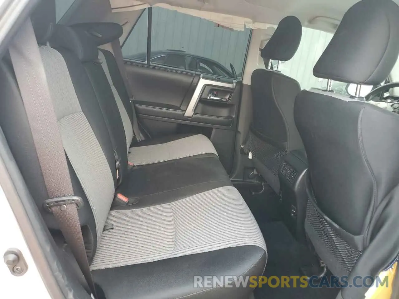 12 fotografías del automóvil dañado JTEBU5JR5K5668613 TOYOTA 4RUNNER 2019
